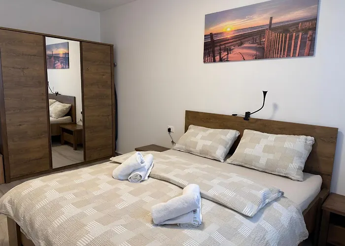 Panda - Free Parking Apartament Pula