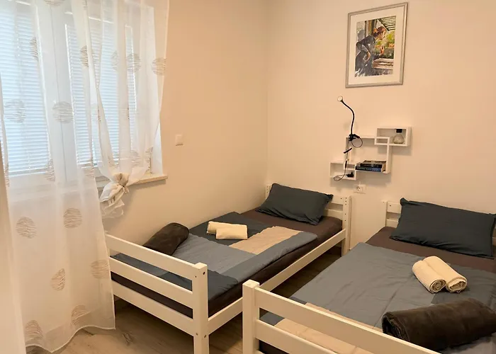 Panda - Free Parking Apartament Pula